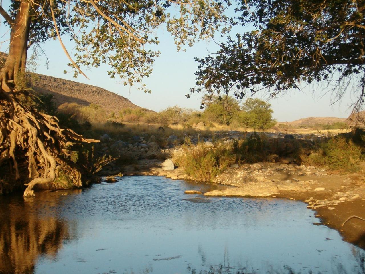 Tsauchab River Camp Villa Sesriem Luaran gambar